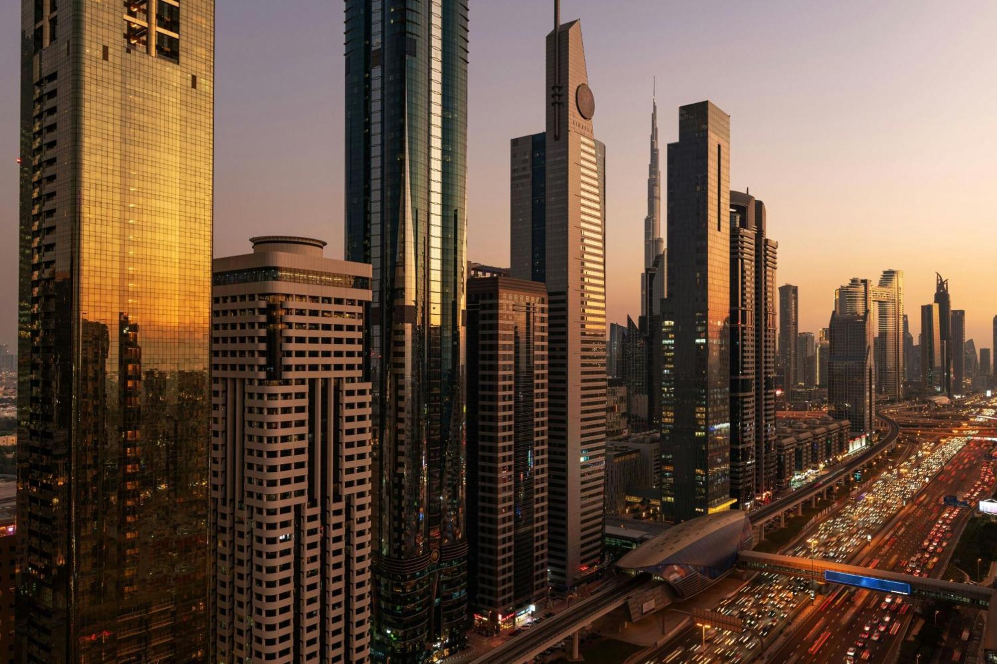 Four Points By Sheraton Sheikh Zayed Road Dubai Esterno foto