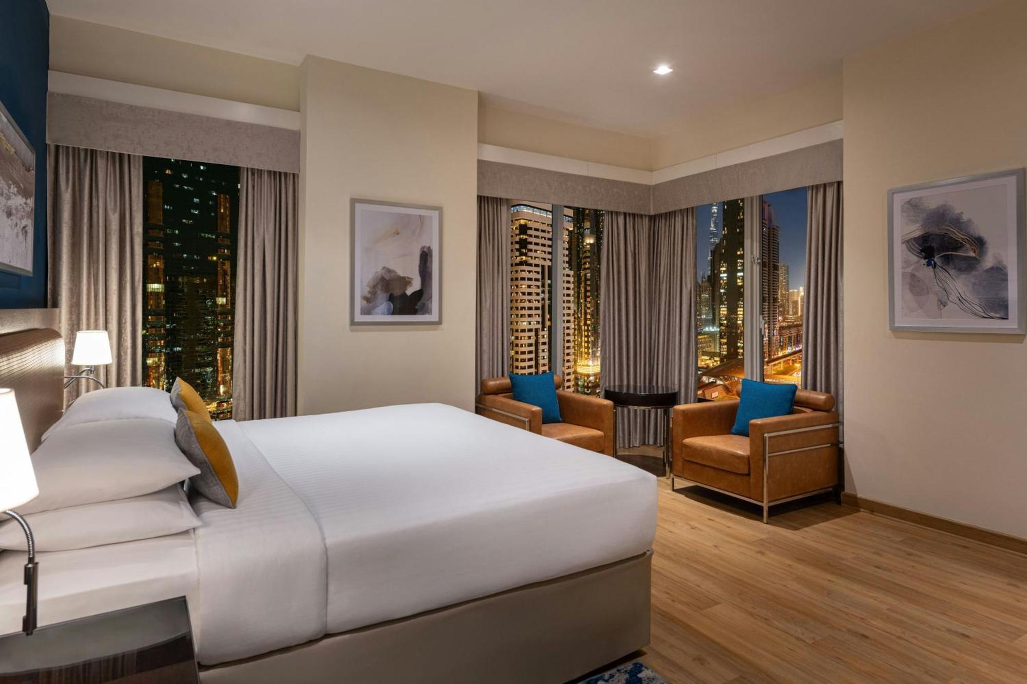 Four Points By Sheraton Sheikh Zayed Road Dubai Esterno foto